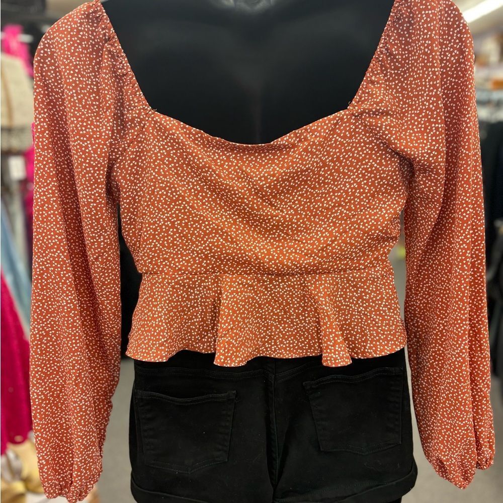 Alter'd State ladies Lg burnt orange w/ white spots crop top - Picture 4 of 7